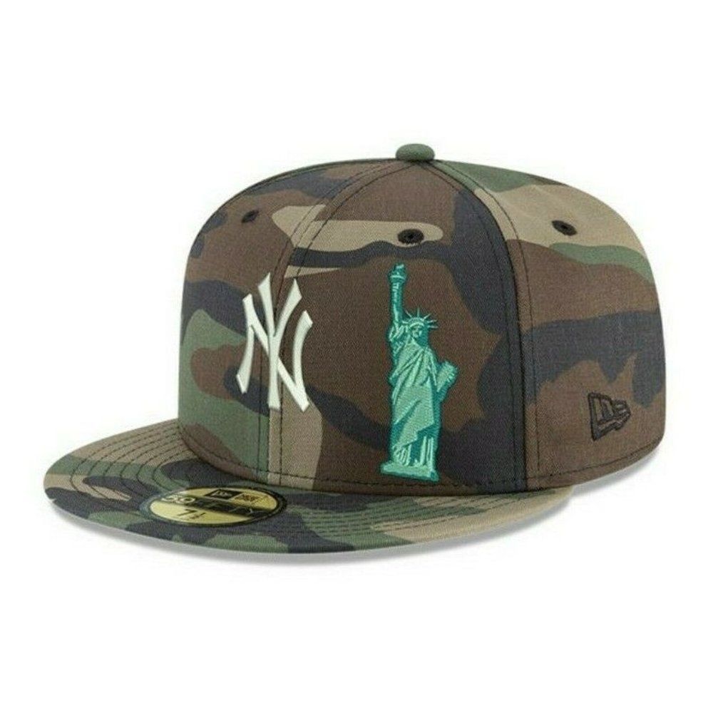 New Era New York Yankees Statue Liberty Big Apple Fitted Hat Cap Camo